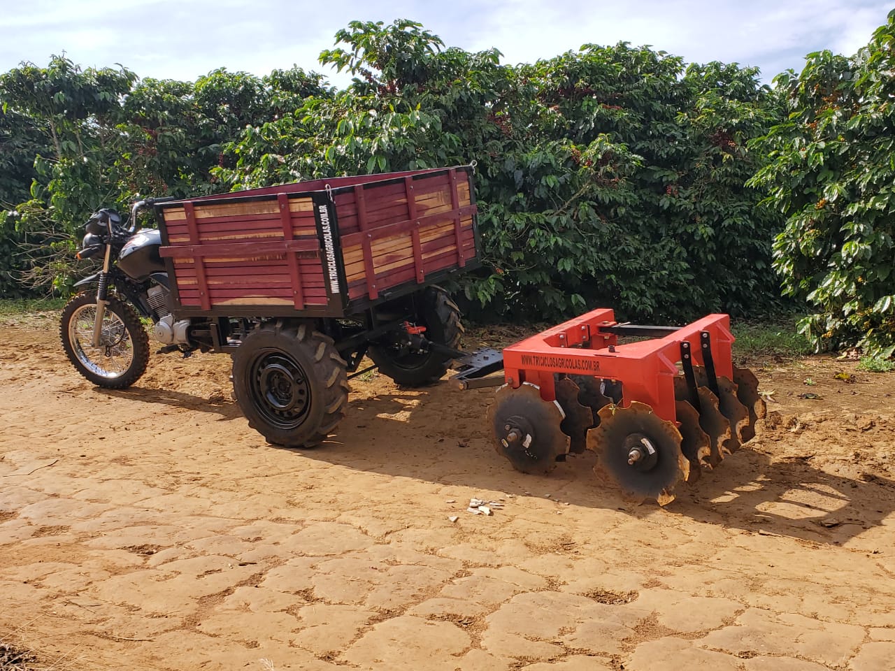 Grade Aradora para Triciclo Agricola